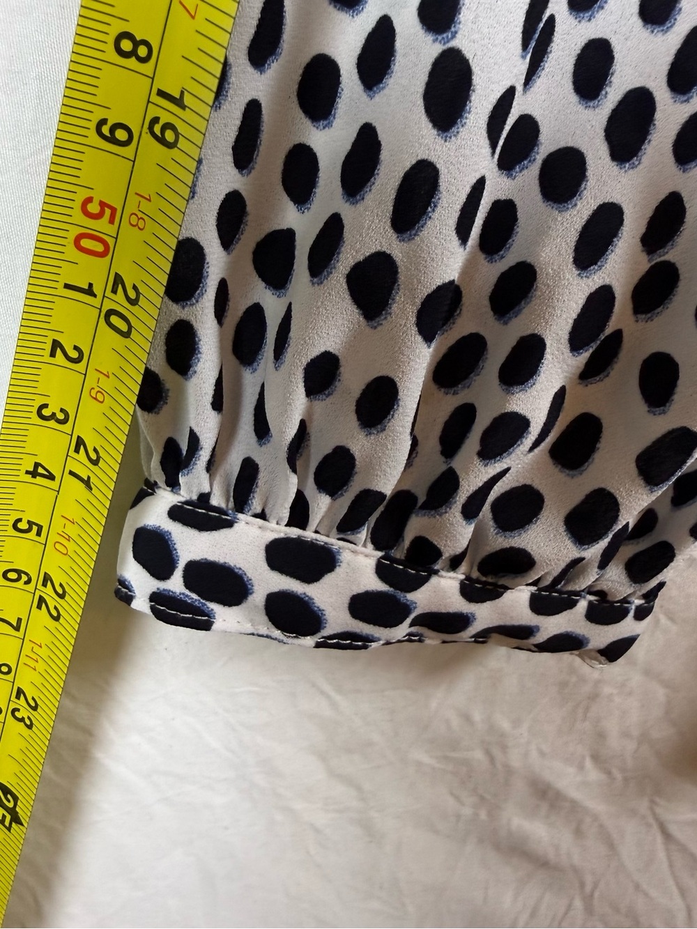 J.Crew Black White Polka Dot V-Neck Blouse Long Sleeve Size 00 - Picture 6 of 7